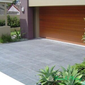 da-bazan-den-kho-mat-lat-san