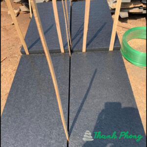 da-bazan-den-kho-mat-lat-san